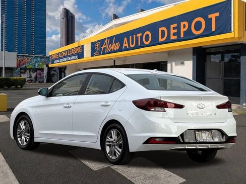 Used 2019 Hyundai Elantra Value Edition w/ Cargo Package FWD image 3