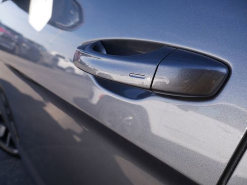 Used 2025 Volkswagen Atlas SE image 11