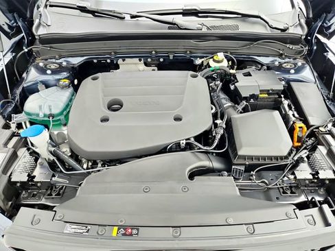 New 2026 Volvo XC40 B5 Ultra w/ Climate Package image 31