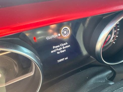 Used 2021 Jeep Gladiator Rubicon AWD/4WD image 11