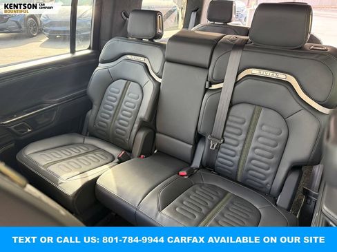 Used 2022 Rivian R1S Launch Edition image 33