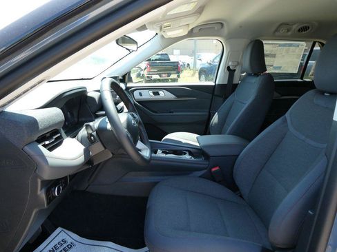 New 2026 Ford Explorer Active AWD/4WD image 17