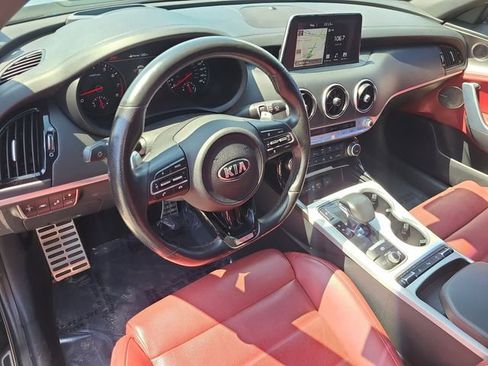 Used 2018 Kia Stinger GT2 AWD/4WD image 15