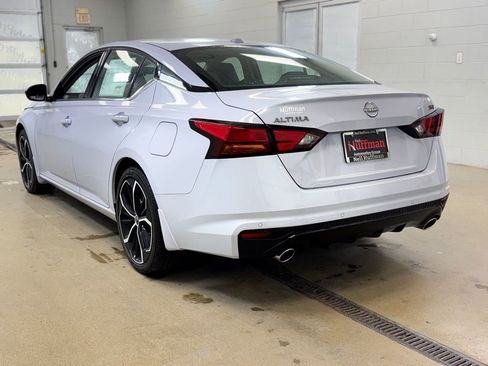 New 2025 Nissan Altima 2.5 SR w/ SR Premium Package image 6