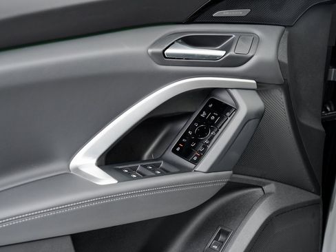 New 2025 Audi Q5 Premium Plus image 11