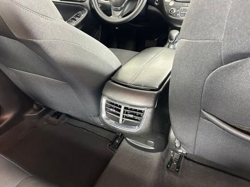 Used 2024 Chevrolet Malibu LT FWD image 12