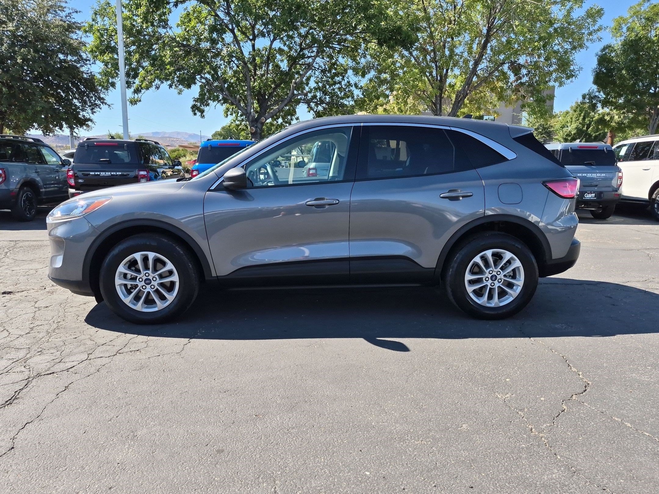 Used 2022 Ford Escape SE AWD/4WD image 9