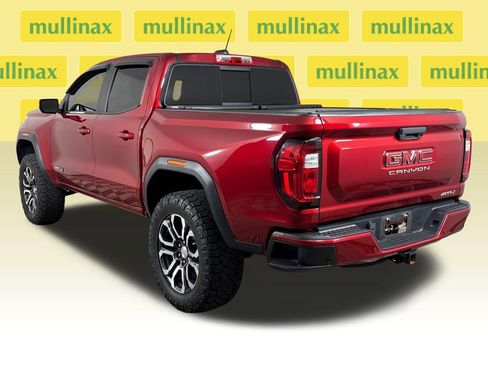 Used 2023 GMC Canyon AT4 w/ AT4 Premium Package AWD/4WD image 8