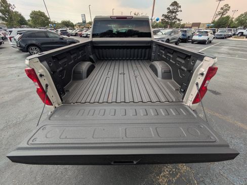 New 2026 Chevrolet Silverado 2500 Custom w/ Custom Value Package AWD/4WD image 7