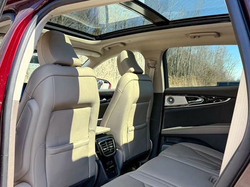 Used 2023 Lincoln Nautilus Reserve w/ Equipment Group 202A image 19