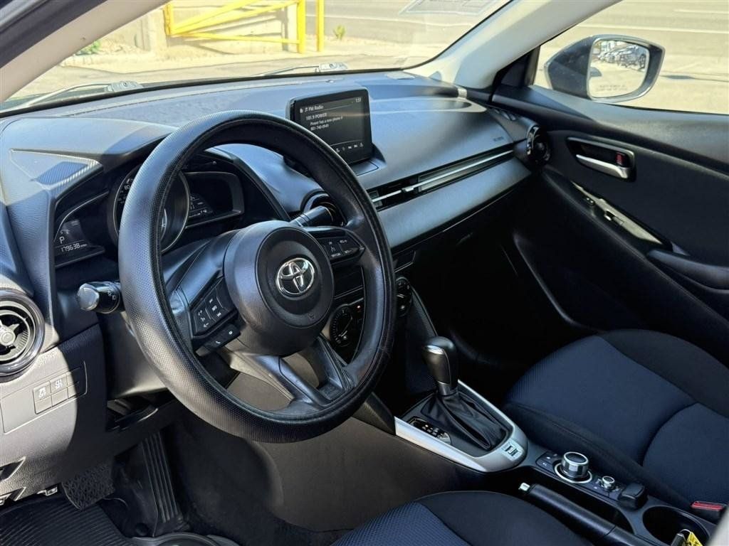 Used 2019 Toyota Yaris L FWD image 10