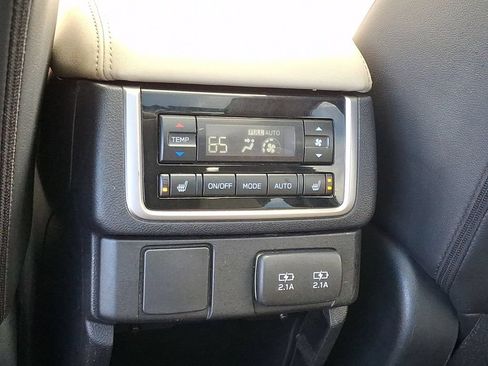 Used 2020 Subaru Ascent Limited w/ Technology Package AWD/4WD image 12