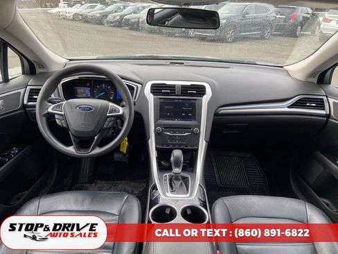 Used 2013 Ford Fusion SE image 11