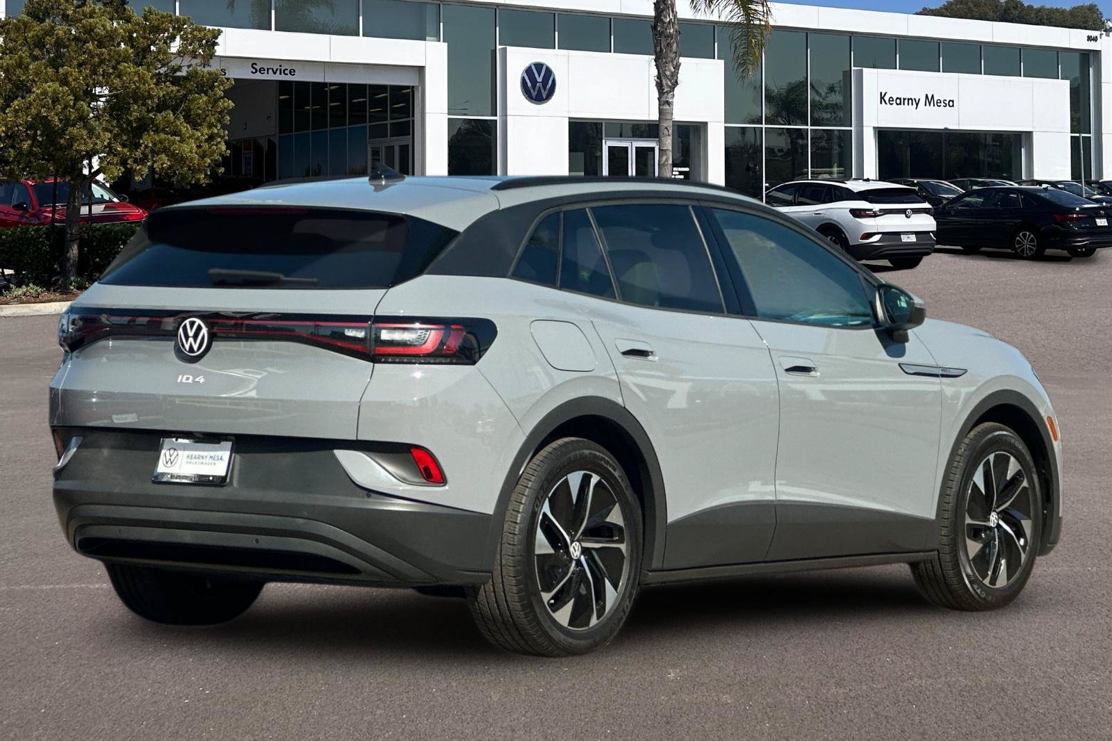 Used 2022 Volkswagen ID.4 Pro S RWD image 4