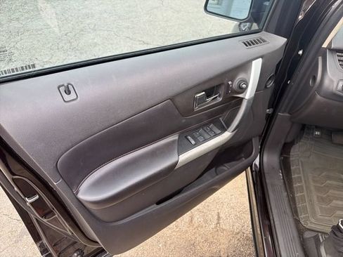 Used 2013 Ford Edge SEL FWD image 11