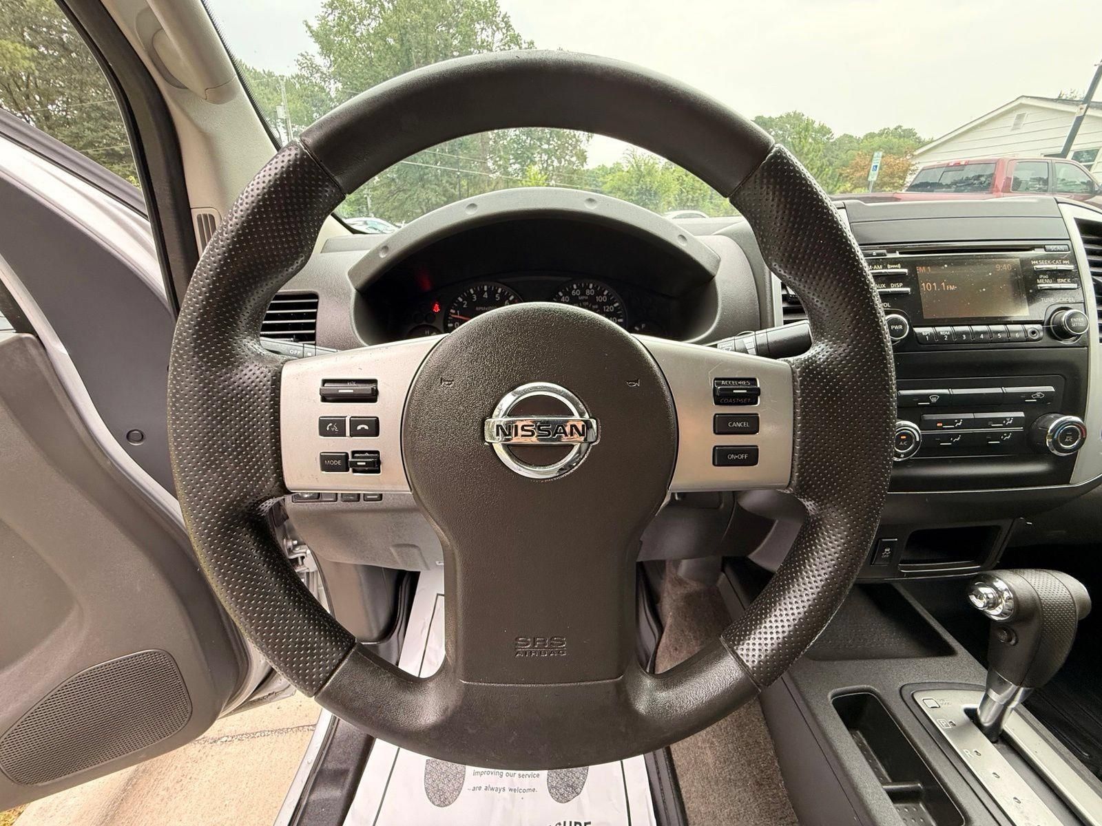 Used 2013 Nissan Frontier SV RWD image 27