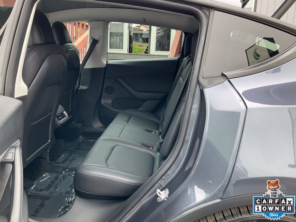Used 2022 Tesla Model Y Performance AWD/4WD image 7