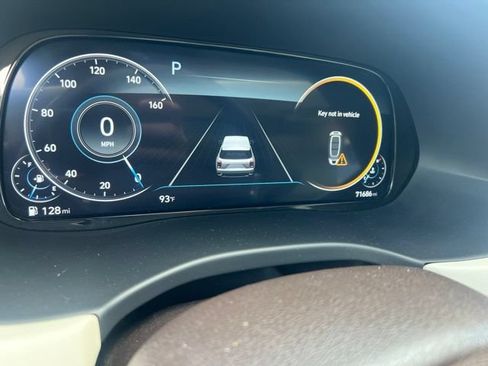 Used 2020 Hyundai Palisade Limited FWD image 2