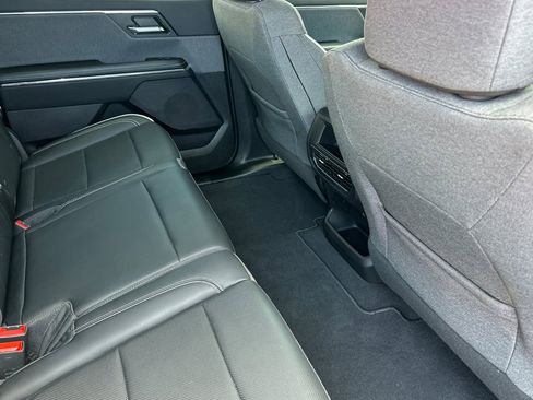 Used 2026 GMC Sierra EV Elevation image 18