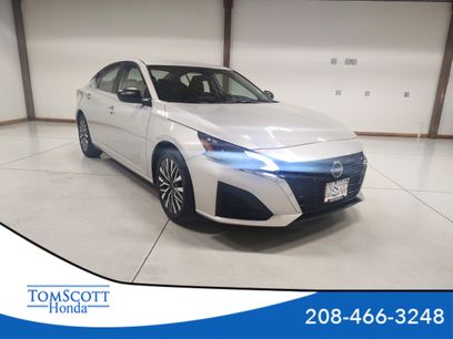 Used 2025 Nissan Altima 2.5 SV