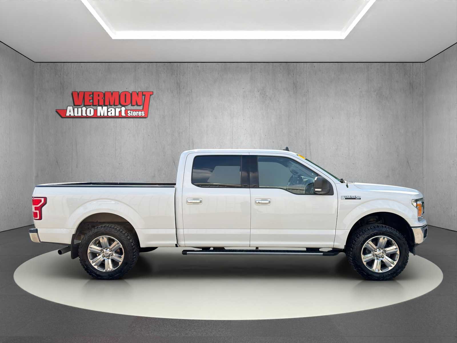 Used 2019 Ford F150 XLT w/ Equipment Group 302A Luxury AWD/4WD image 9