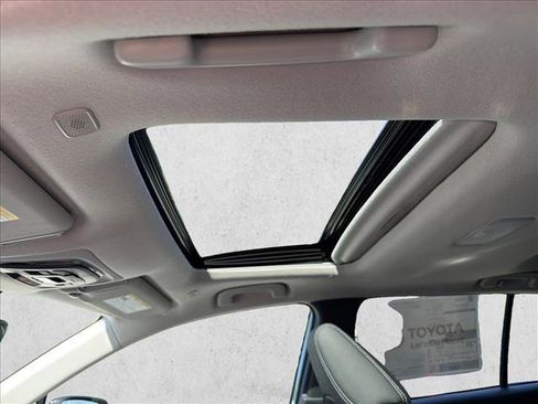 Used 2026 Toyota Corolla Cross XLE w/ Convenience Package image 17