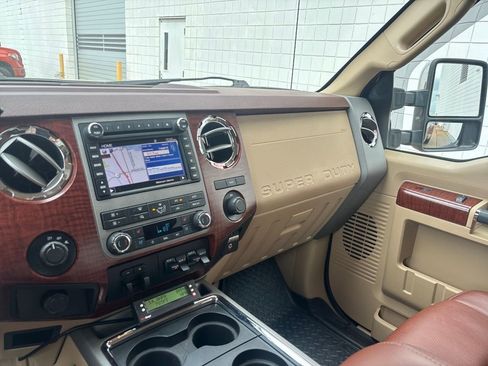 Used 2011 Ford F350 King Ranch w/ King Ranch w/Chrome Pkg image 12