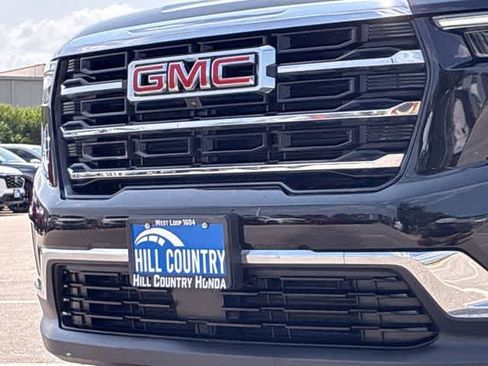 Used 2024 GMC Acadia Elevation AWD/4WD image 12