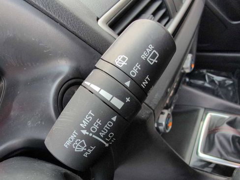 Used 2016 MAZDA MAZDA3 i Grand Touring image 27