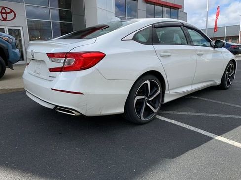 Used 2020 Honda Accord Sport image 3