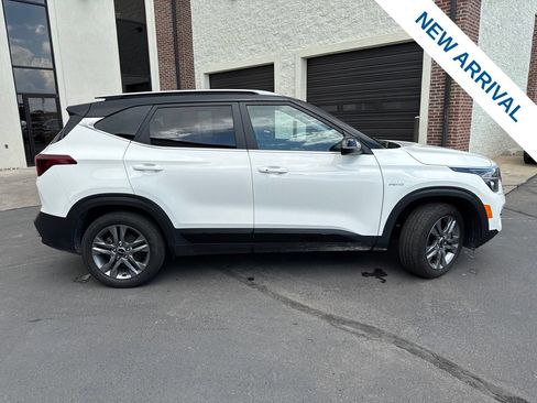 Used 2023 Kia Seltos S w/ Navigation Package AWD/4WD image 8