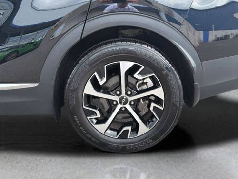 Used 2025 Kia Sportage EX FWD image 41