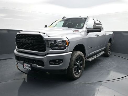 Used 2024 RAM 2500 Big Horn w/ Night Edition image 4