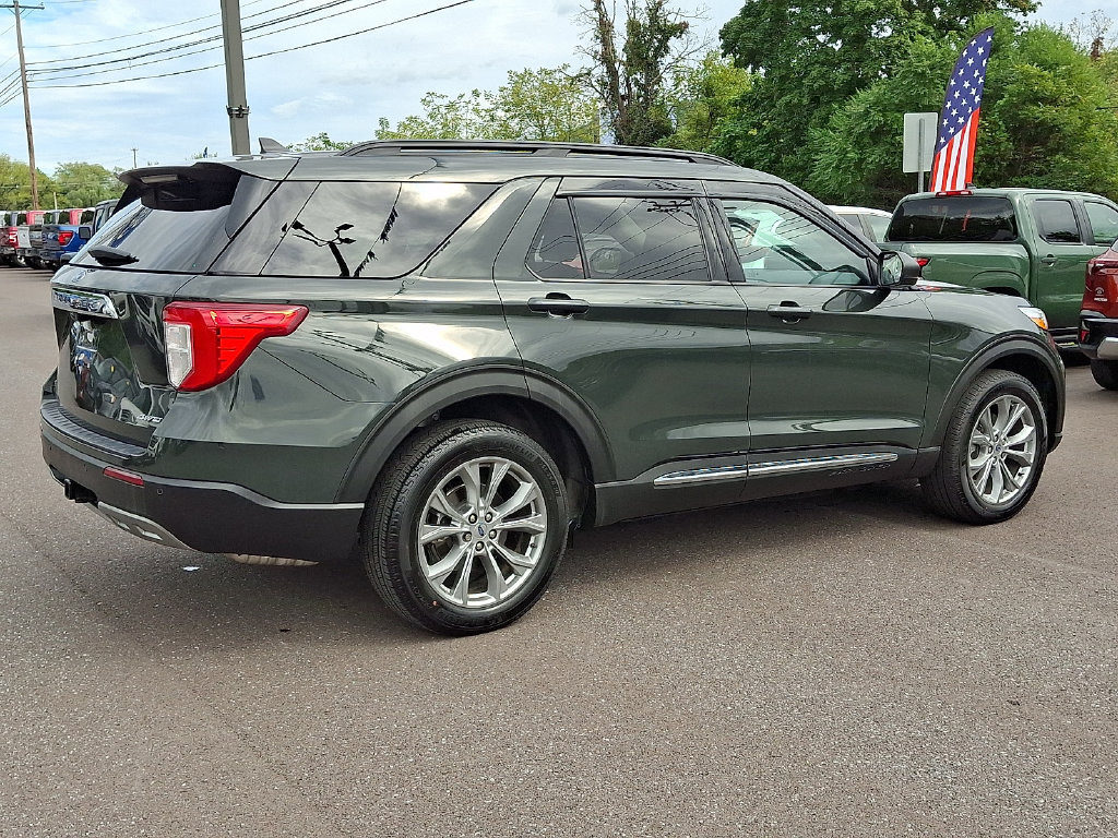 Certified 2023 Ford Explorer XLT w/ Equipment Group 202A AWD/4WD image 11