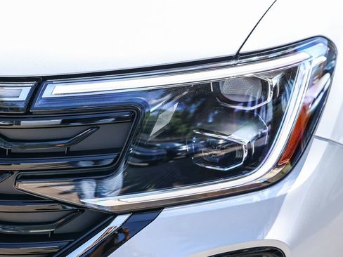 New 2026 Volkswagen Atlas Cross Sport SE image 18