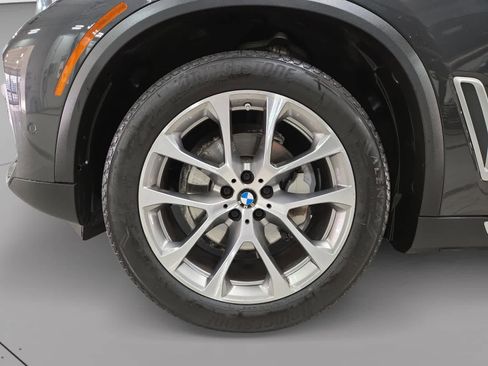Used 2023 BMW X5 xDrive40i w/ Premium Package image 9