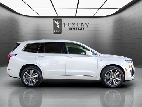 Used 2022 Cadillac XT6 Premium Luxury w/ Technology Package AWD/4WD image 9