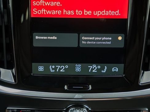 New 2026 Volvo V60 B5 Cross Country Plus w/ Protection Package Premier image 23