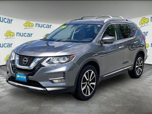 Used 2019 Nissan Rogue SL w/ Premium Package AWD/4WD image 3