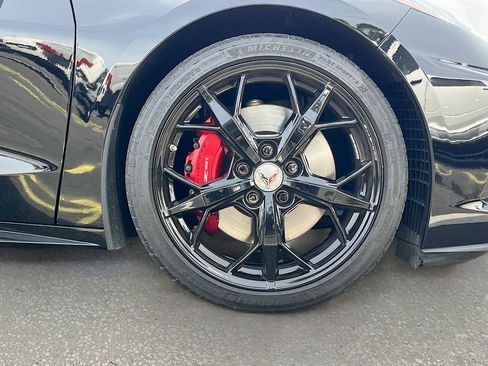 Used 2022 Chevrolet Corvette Stingray Preferred Cpe w/ Z51 Performance Package RWD image 28