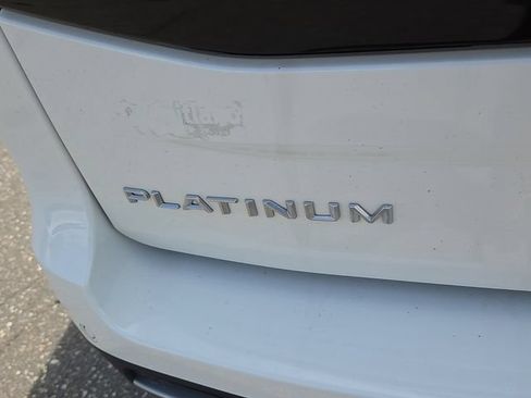 Used 2025 Ford Expedition Platinum AWD/4WD image 35