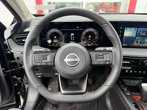 Certified 2025 Nissan Kicks SR w/ SR Premium Package image 16