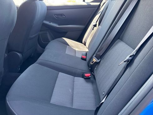Used 2025 Nissan Sentra SV FWD image 22