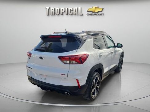 Used 2023 Chevrolet TrailBlazer RS w/ Convenience Package FWD image 3