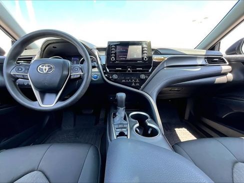 Used 2021 Toyota Camry LE FWD image 21