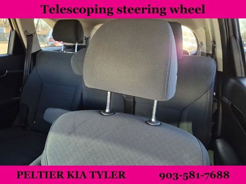 Used 2019 Kia Sorento L image 22