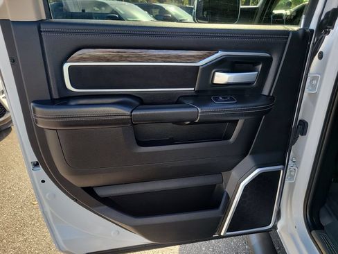 Used 2020 RAM 3500 Laramie AWD/4WD image 12