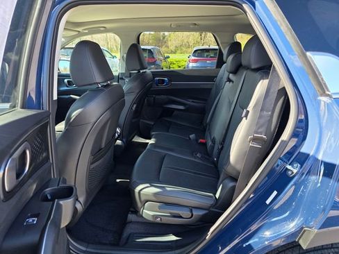 New 2026 Kia Sorento S w/ S Panoramic Sunroof Package AWD/4WD image 16