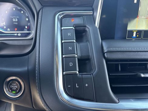 Used 2023 Chevrolet Tahoe LT w/ Luxury Package image 16