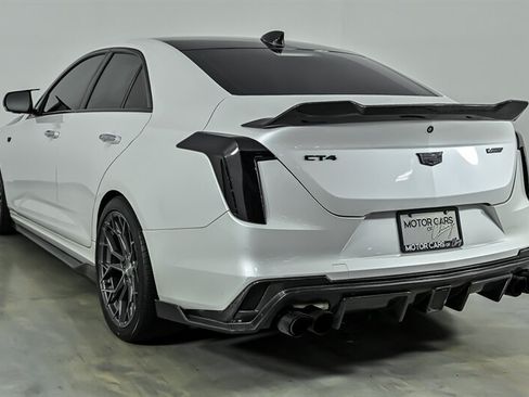 Used 2021 Cadillac CT4 Luxury w/ Sun And Sound Package RWD image 8